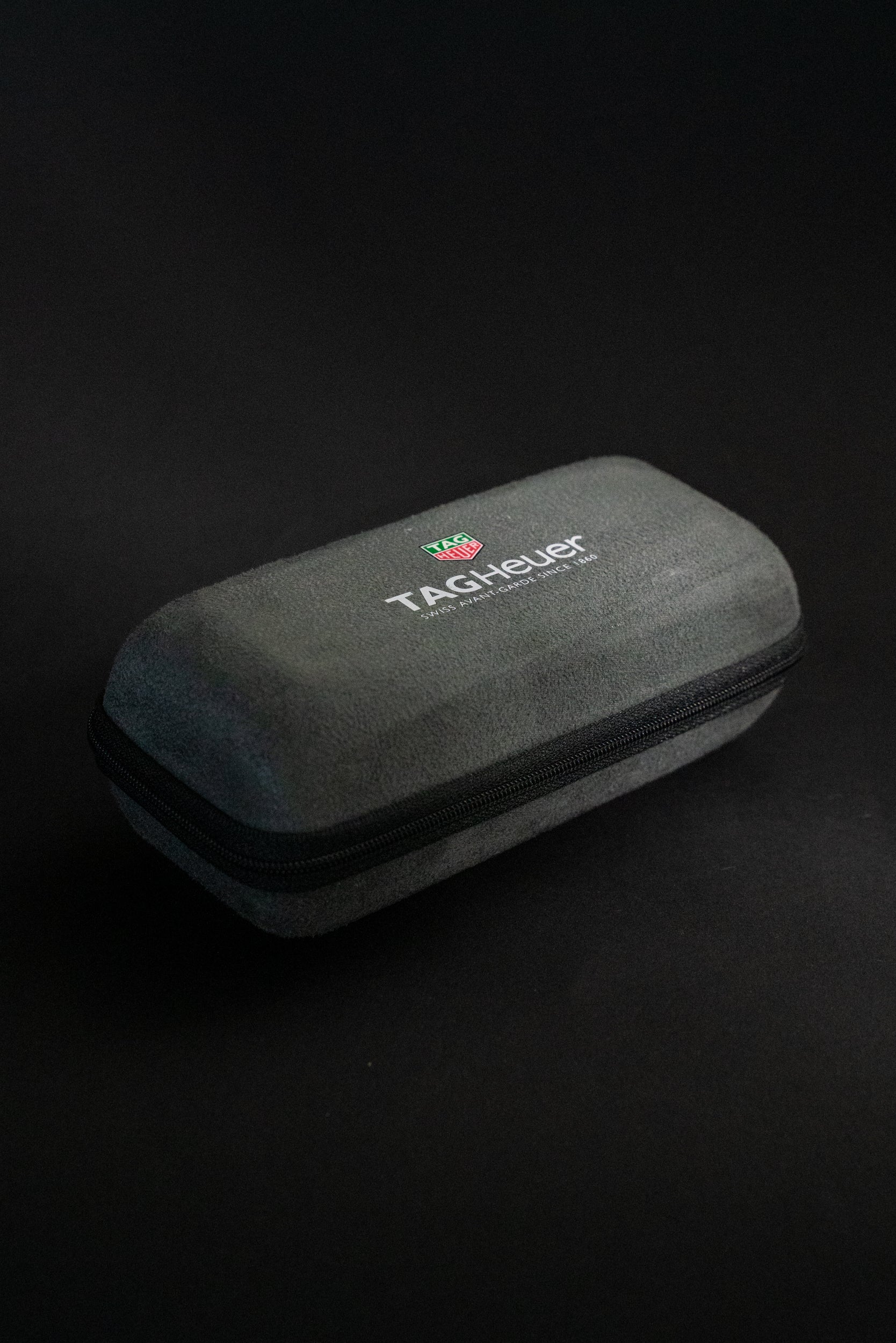 Tag Heuer Travel Pouch Transport Bag in Leather Look –