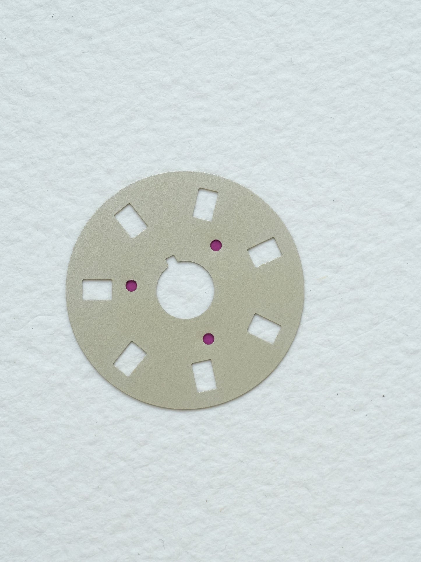 Rolex NOS Tagesscheibe "Italienisch" beige für Kaliber 3055 | 3035