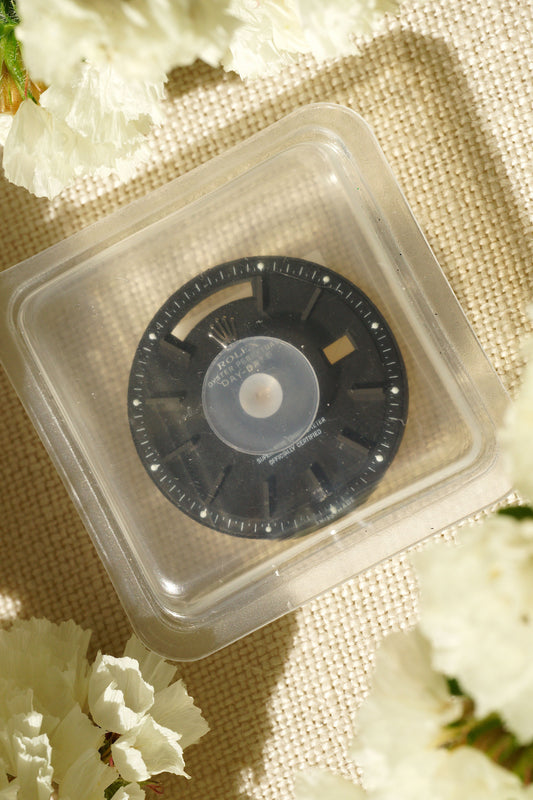 Rolex NOS Dial in matte black for Day-Date 1803/9 Luminova