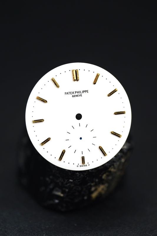Patek Philippe white Sigma Dial for Calatrava 2526J in like-new condition with spider effect.