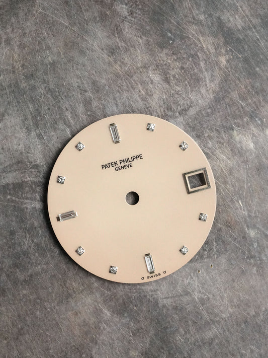 Patek Philippe NOS "Sigma Salmon Diamond Baguette Dial" Zifferblatt für Calatrava 3998