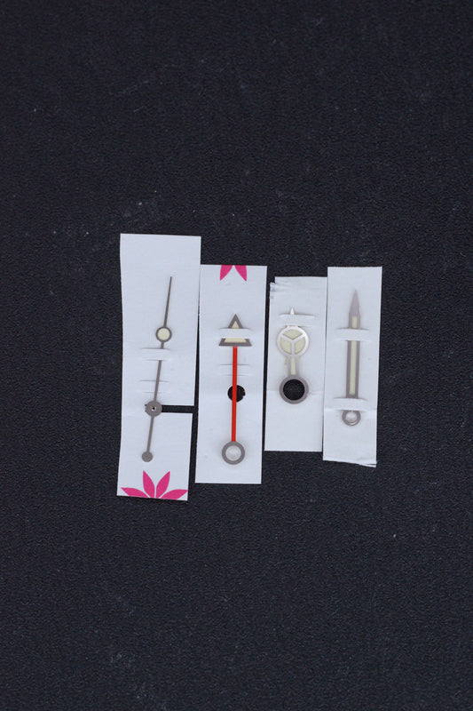 Rolex NOS Hand set for GMT 16750 | 16700 | 16710 Vanilla Patina