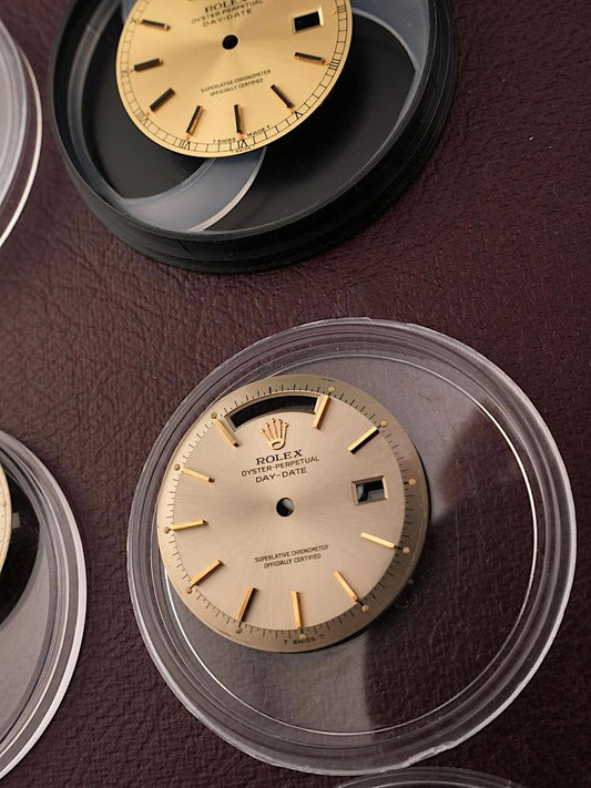 Rolex NOS Zifferblatt "Pie Pan Dial" Silber für Day‑Date 1803 Tritium - Zustand absolut neu