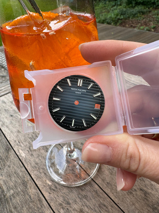 Patek Philippe NOS Blaues Zifferblatt für Stahl Nautilus 5711