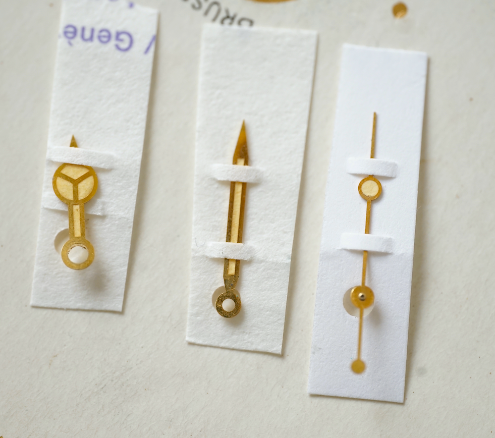 Rolex NOS yellow gold Handset for Plexi Submariner 1680 / 8 Tritium