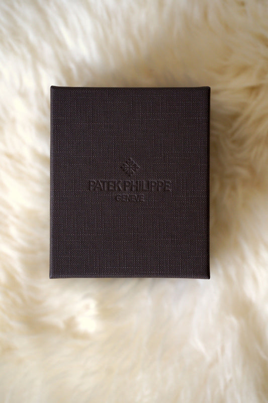 Patek Philippe NOS Uhren Reise Box / Service Box aus Leder mit Umkarton