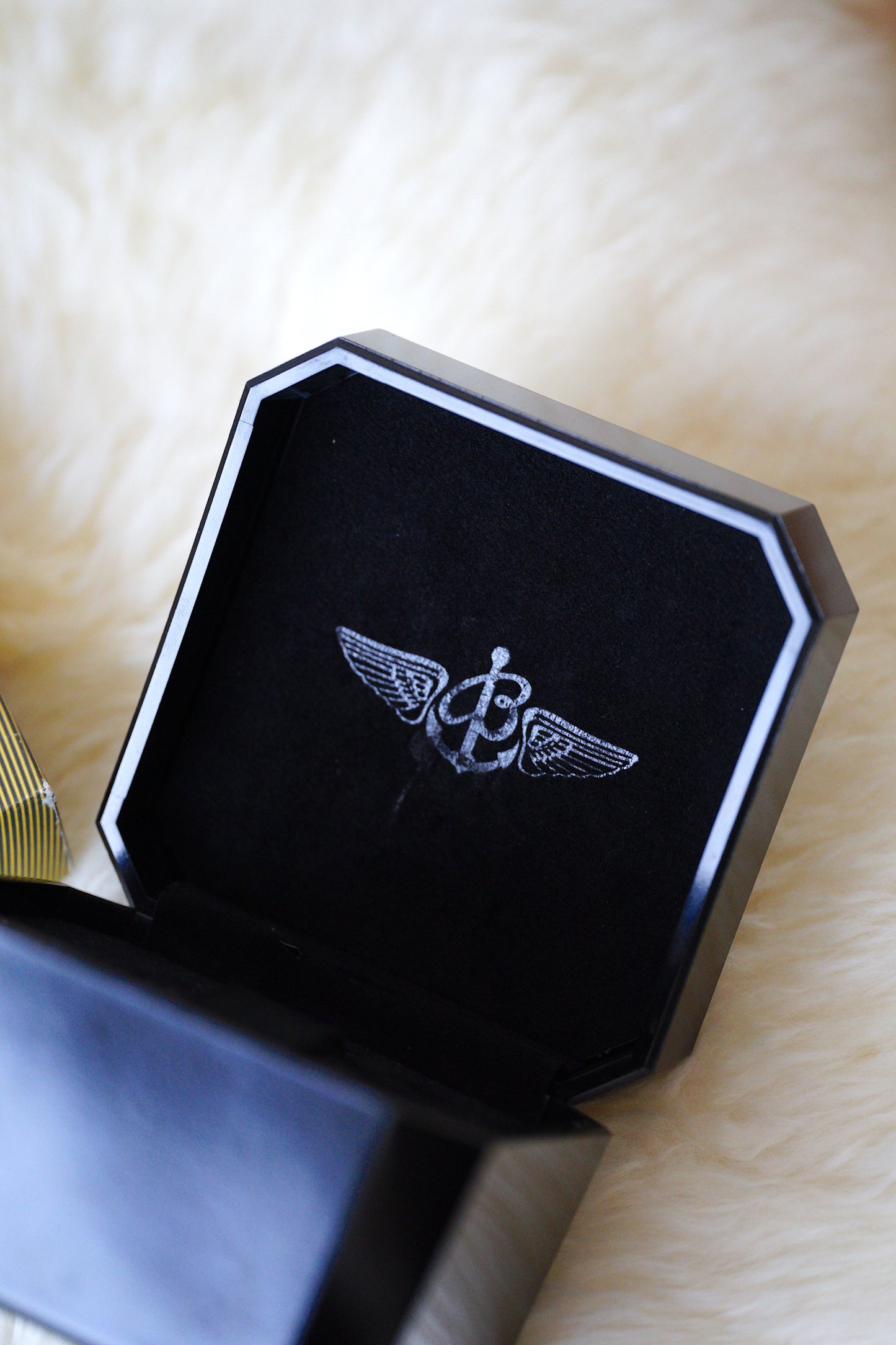 Breitling Vintage bakelite watch box including outer box