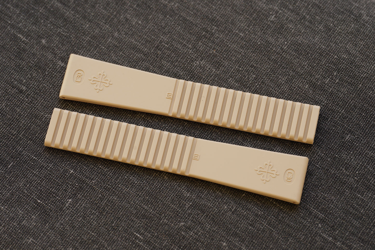 Patek Philippe NOS Aquanaut Band Beige (Rubber Strap) for 5064 | 5065 | 5066 | 5067 | 5068