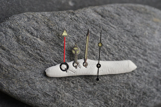 Rolex handset for GMT-Master 1675 tritium with strong patina zinc sulfide