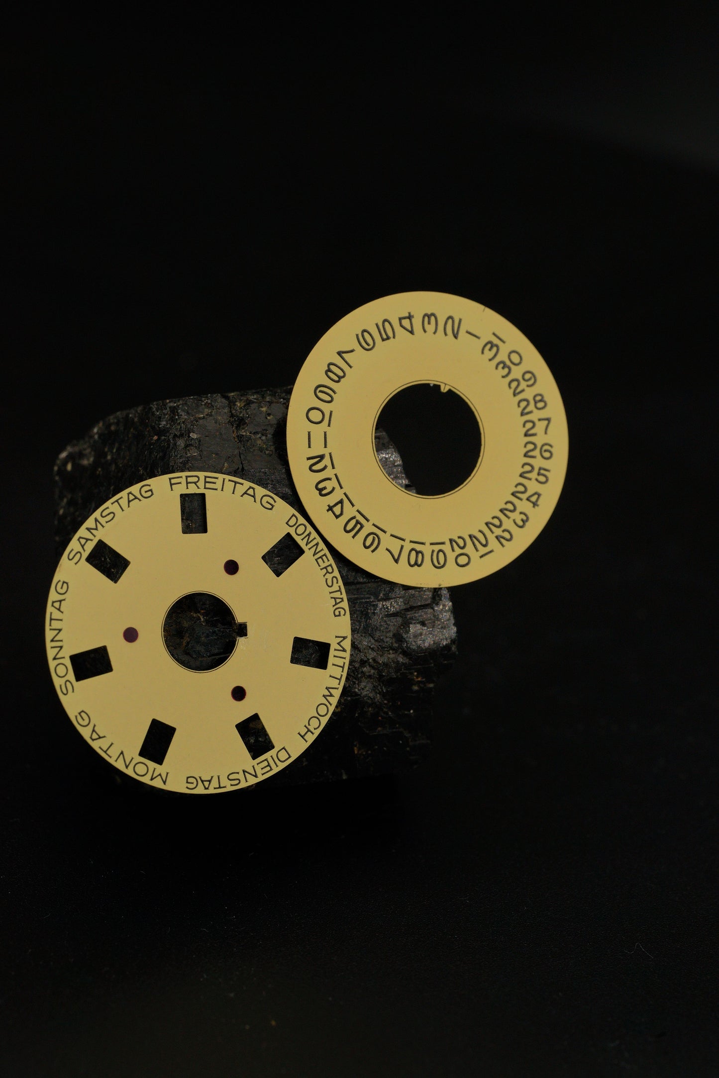 Rolex „German“ Date & Day Disc beige for Day-Date 36 mm 18038 | 18039 | 18028 | 19018 | 19028 mit caliber 3055 | 5055