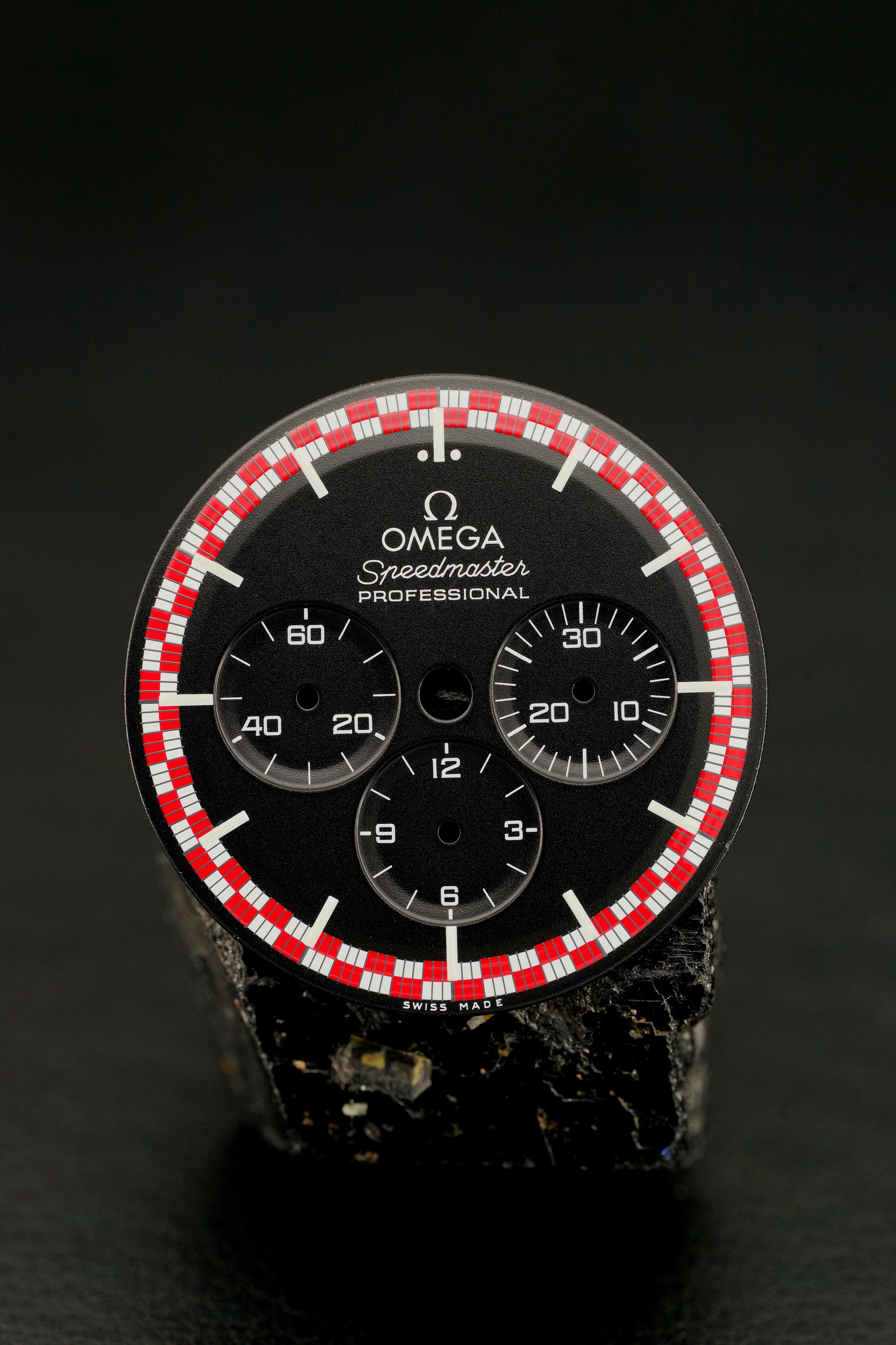 Omega NOS Tintin Dial for Speedmaster 311.30.42.30.01.004 jmpwatches