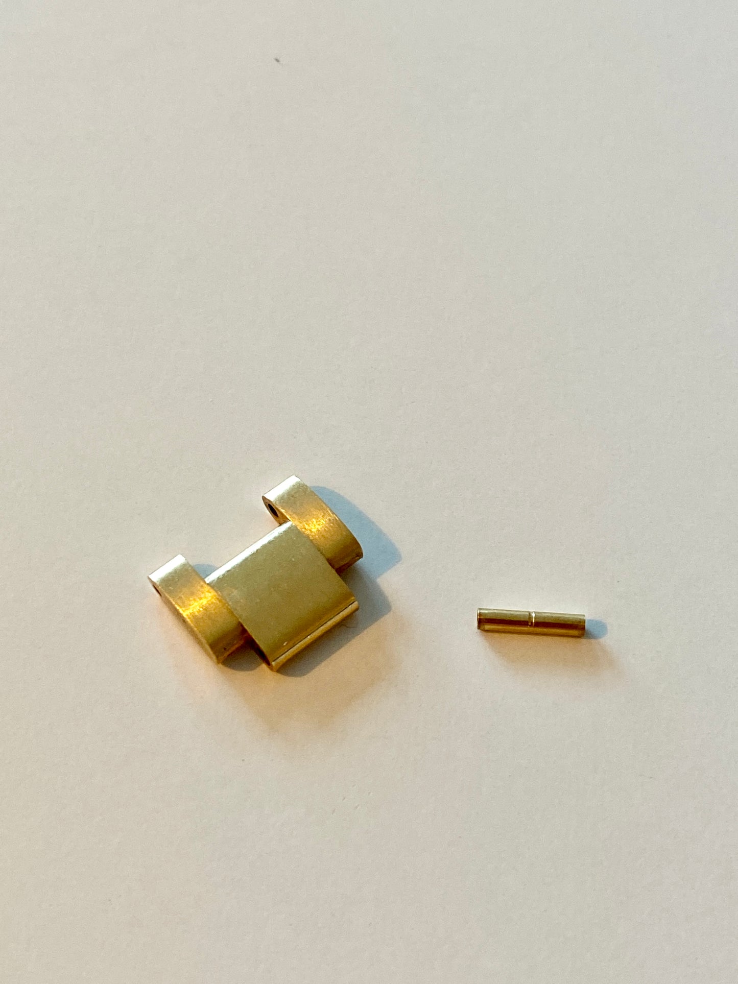 Rolex Oyster Glied 18kt gold 15,5 mm breit gestiftet (mit Hülse) matte Seiten