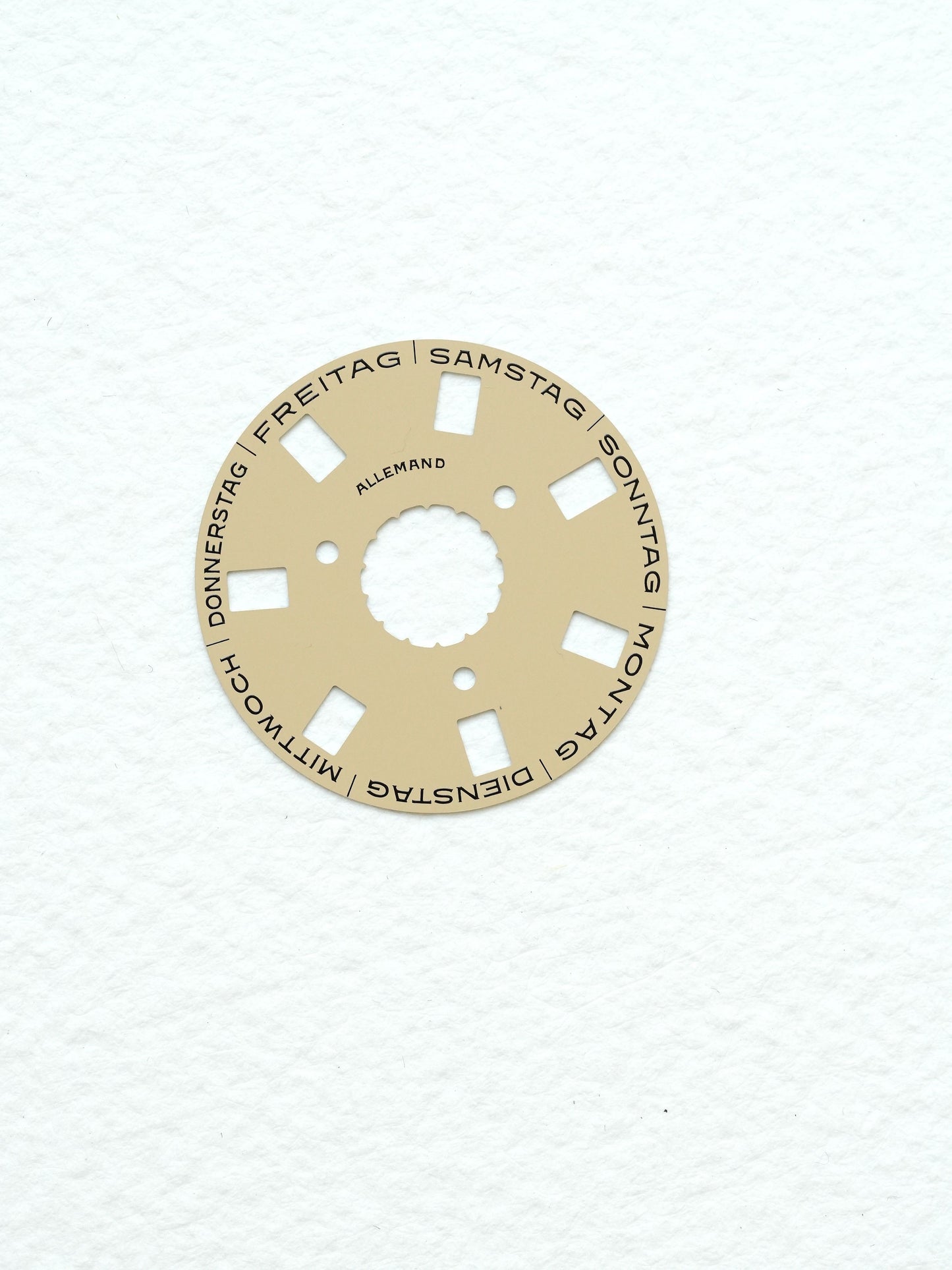 Rolex NOS Tagesscheibe "deutsch" beige für Kaliber 3155