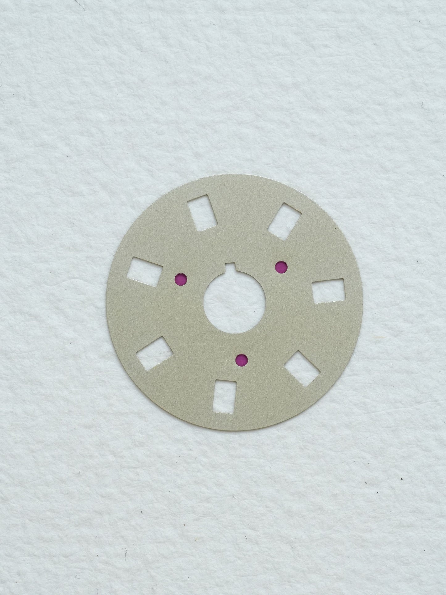 Rolex NOS Tagesscheibe "Italienisch" beige für Kaliber 3055 | 3035