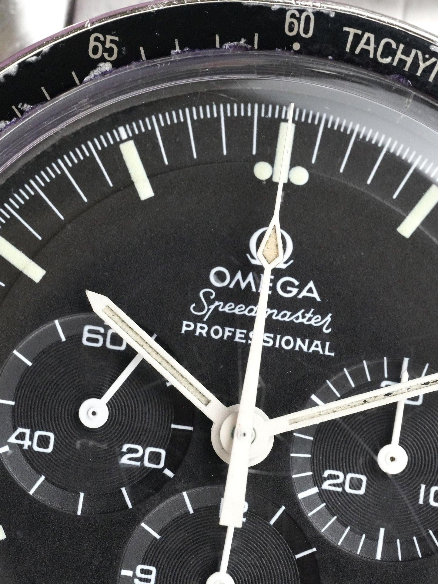 Omega Speedmaster 145.022 ST69 | Step Dial | DNN-Bezel | Straight Writing | 1969