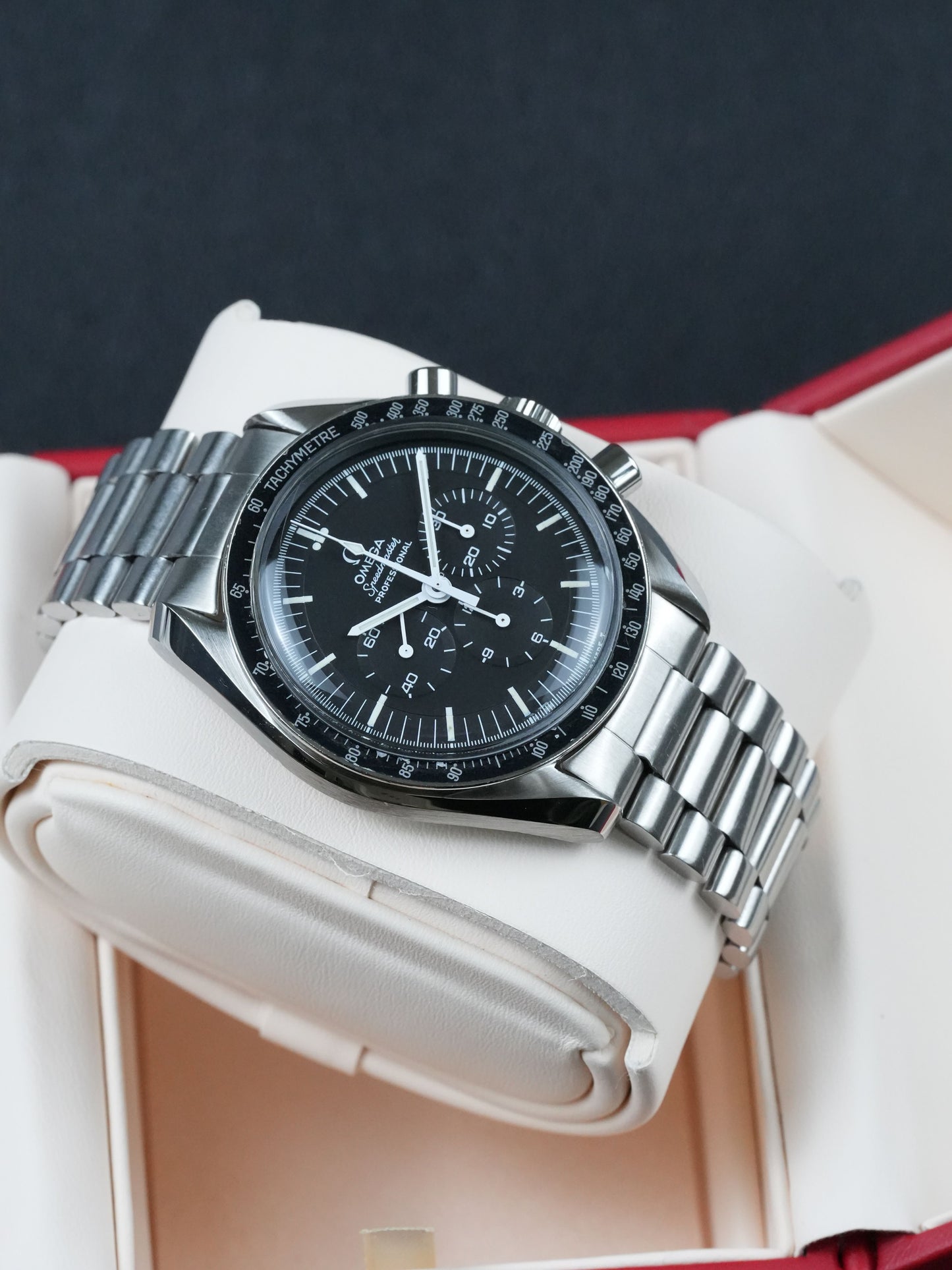 Omega Speedmaster 145022 ST69 | B2 Inlay | 1171/633 Bracelet | Straight Writing | 1972
