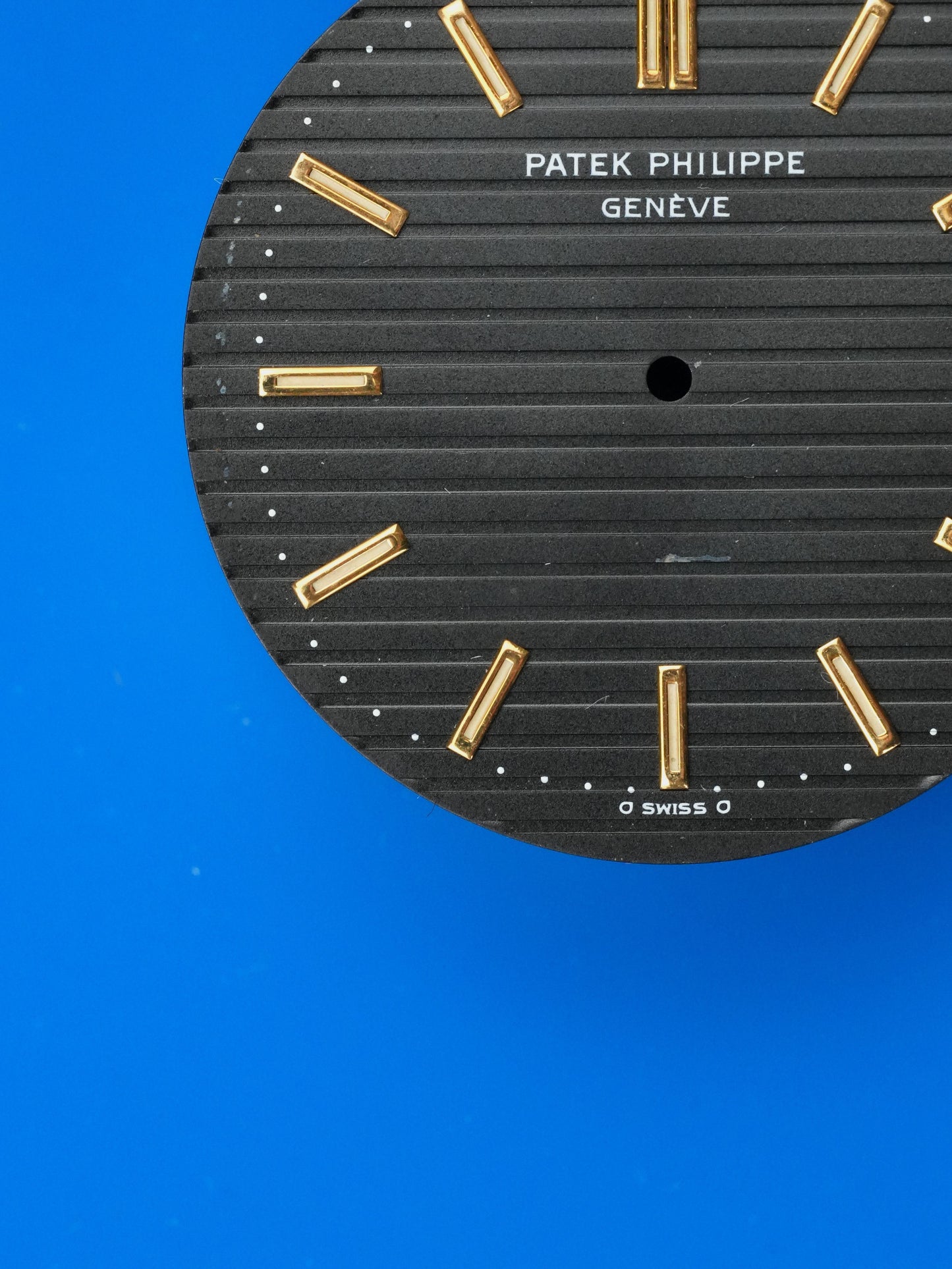 Patek Philippe Sigma blue dial “Blue Dial” for Nautilus 3700 Tritium Gold version