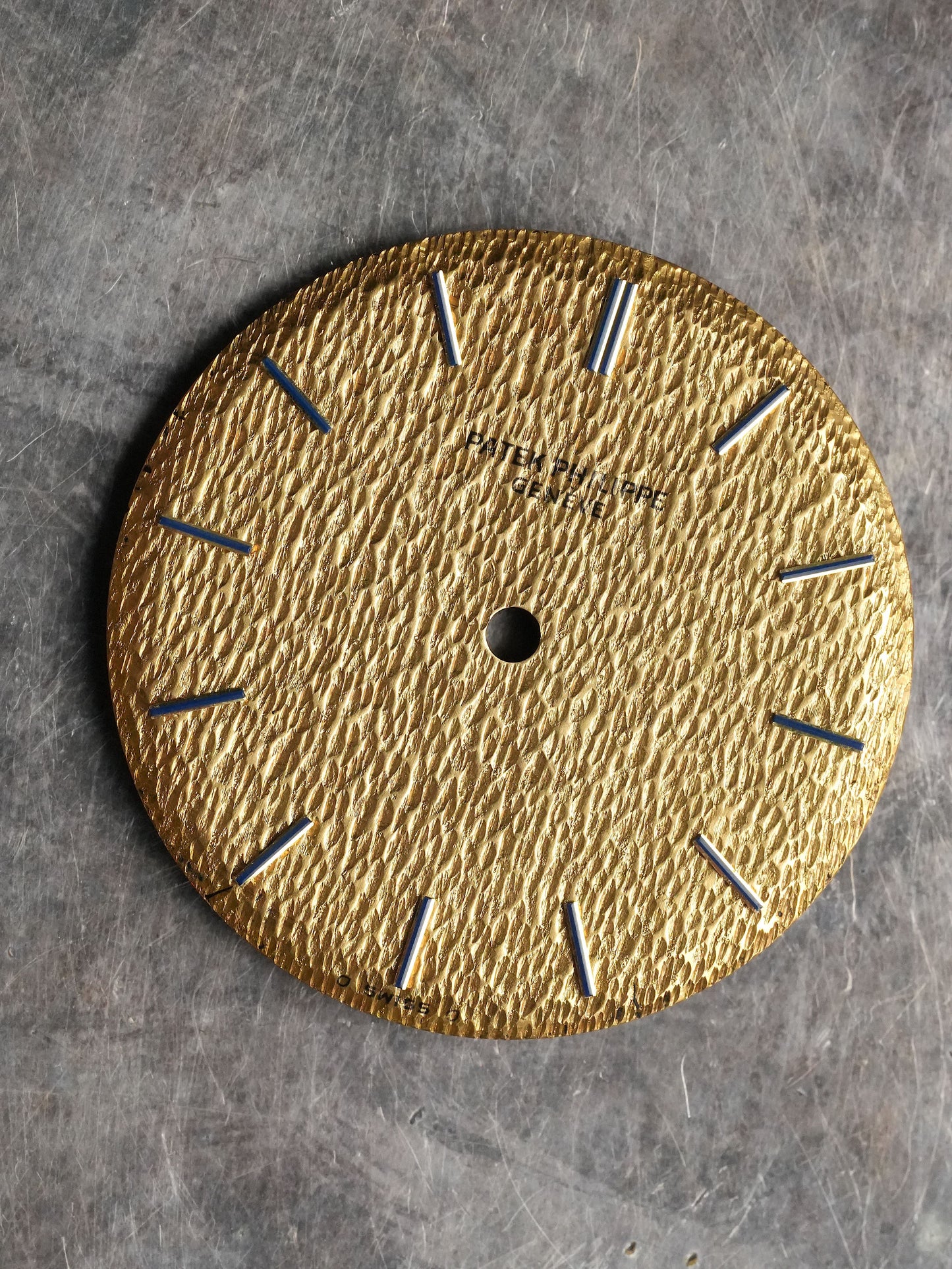 Patek Philippe "Hammered-Finish" Dial Yellowgold (Sigma Dial) for Calatrava 3569