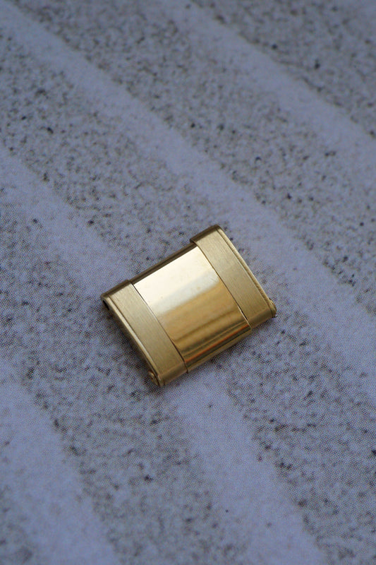 Rivet Oyster Gold Link 18k with width 12,75 mm length 10,2 mm