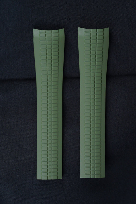 Patek Philippe NOS Aquanaut 5168 | 5968 kaki green rubber strap