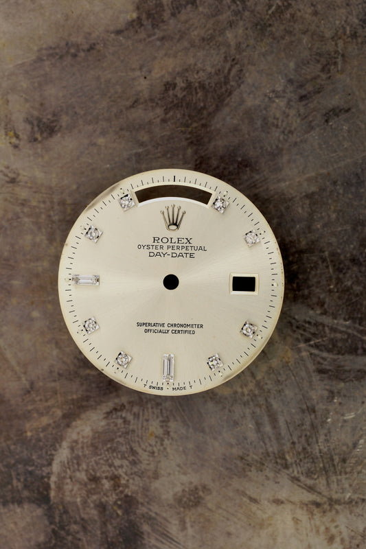 Rolex Zifferblatt silber mit Diamantnbesatz für OP Day-Date 36 mm weißgold 18039 | 18239 und andere Tritium